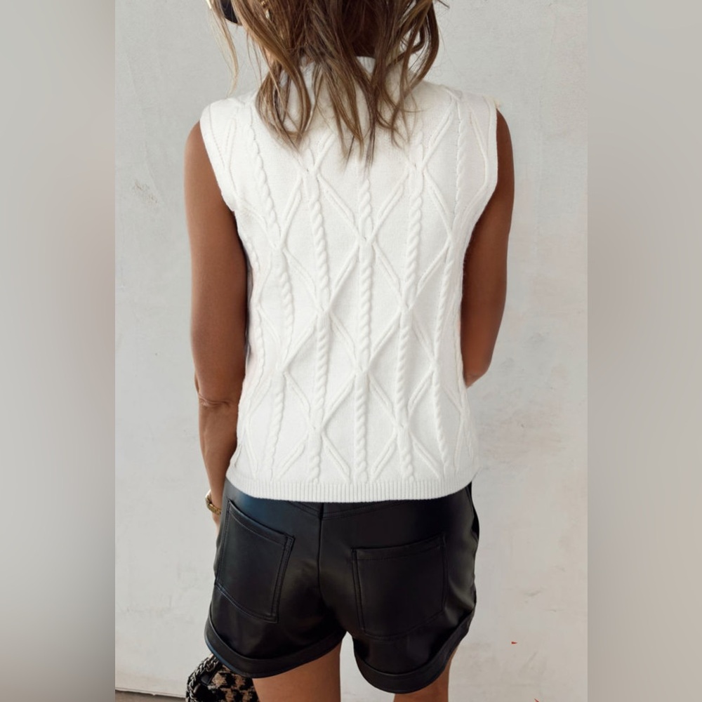 Pricilla- Elegant White Sleeveless Pearl Sweater Vest - Picture 2 of 6